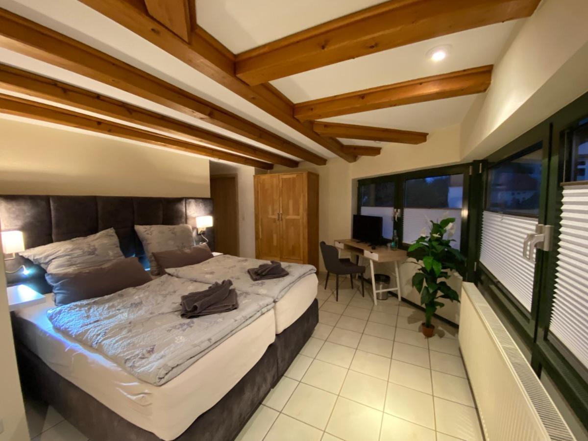 Gaestehaus Am Kurpark Hotel Garni Horn-Bad Meinberg Εξωτερικό φωτογραφία